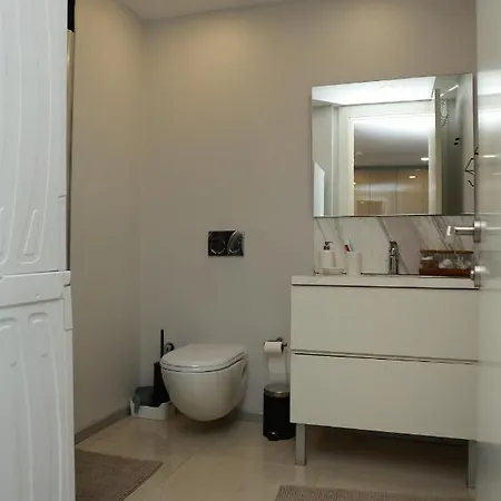 דירה Lovely One One Bdroom-836 *