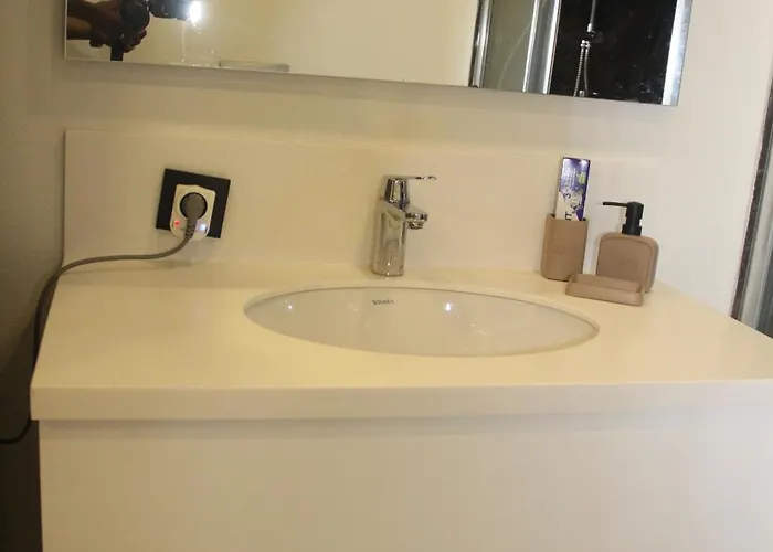 Lovely One One Bdroom-836