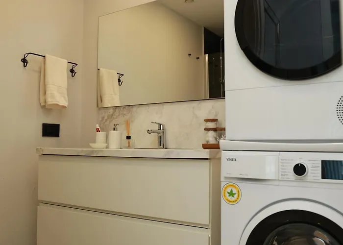 Lovely One One Bdroom-836